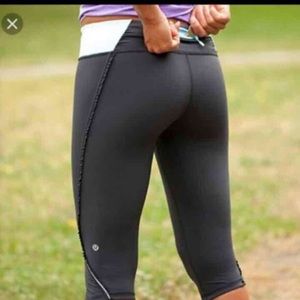 Lululemon Crops- Size 4